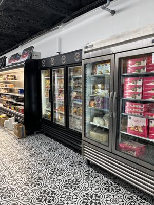 Carmel Market Aventura by null