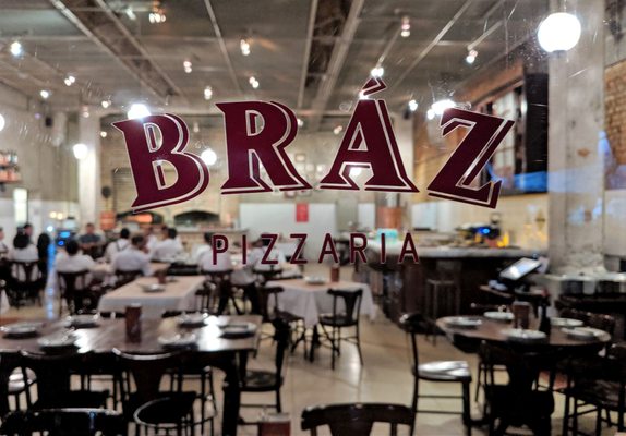 Bráz Pizzaria by null