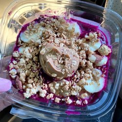 Ezy’s Smoothie Station - Berry Dragon Bowl