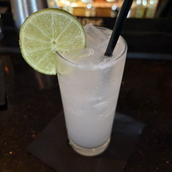 Basil and Mint Vietnamese Cafe and Bar - Vietnamese Near Me - Camarillo, California
