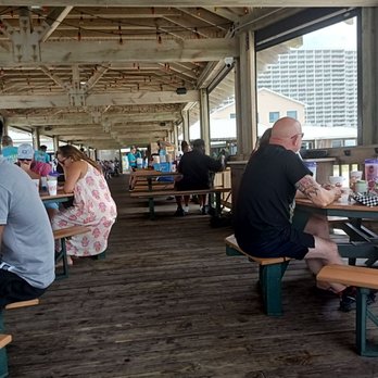 Pineapple Willy's - Seafood Near Me - Panama City Beach, Florida Pineapple Willy's - Seafood Near Me - Panama City Beach, Florida