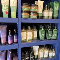Bath & Body Works