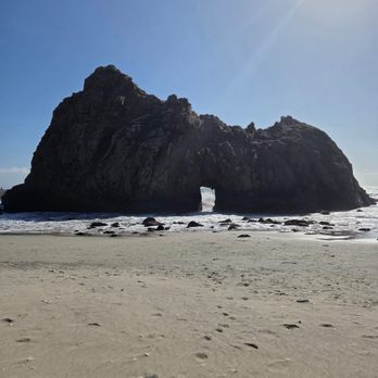 Pfeiffer Beach - Beaches Near Me - Big Sur, California Pfeiffer Beach - Beaches Near Me - Big Sur, California