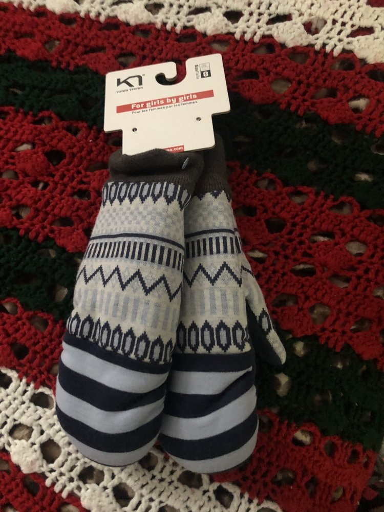 FLEET FEET Updated September 2024 27 Photos & 36 Reviews 2290