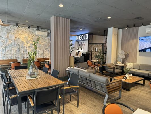 Sweets and Seats by null