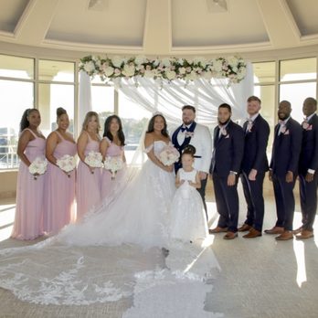 GLEN ISLAND HARBOUR CLUB - Updated January 2026 - 127 Photos & 104