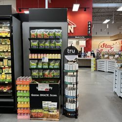 Earth Fare - Inside