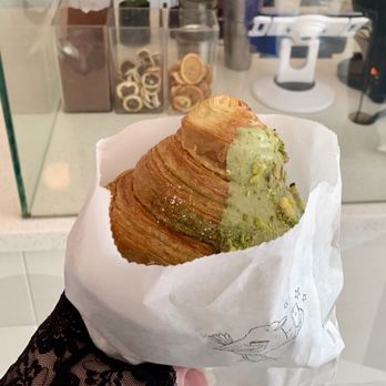 White Sparrow Coffee - Pistachio Matcha Croissant - Coffee Roasteries Near Me - Tustin, California White Sparrow Coffee - Pistachio Matcha Croissant - Coffee Roasteries Near Me - Tustin, California