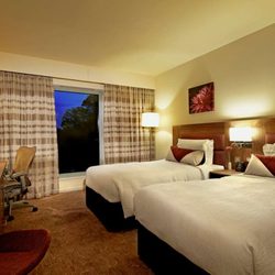 Hilton Garden Inn Luton North - Guest room
