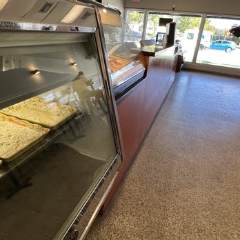 Pinho's - Bakeries Near Me - Oakland Park, Florida