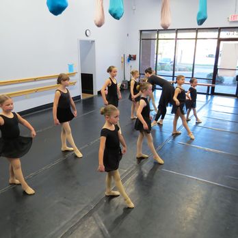 Fluid Motion Dance Academy - Dance Studios Near Me - O'Fallon, Missouri