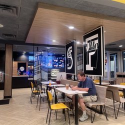 McDonald's - Interior