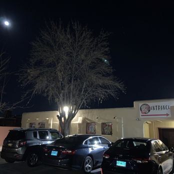 Andele's Dog House - Exterior parking lot view. - Mexican Near Me - Las Cruces, New Mexico