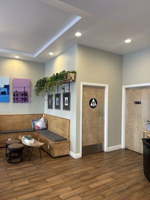 Compton’s Coffee House by null