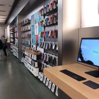Apple - Brandon - IT Services & Computer Repair Near Me - Brandon, Florida