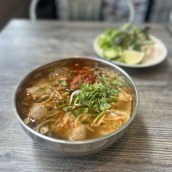 Pho-Ology - Now serving Bun Bo Hue
We are available 7 days a week 10:30-9:00PM - Vietnamese Near Me - Whittier, California Pho-Ology - Now serving Bun Bo Hue
We are available 7 days a week 10:30-9:00PM - Vietnamese Near Me - Whittier, California