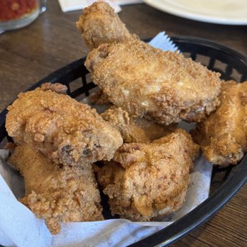 Singkawang Cafe - Crispy Chicken Wing (8 pcs) - Indonesian Near Me - El Monte, California Singkawang Cafe - Crispy Chicken Wing (8 pcs) - Indonesian Near Me - El Monte, California