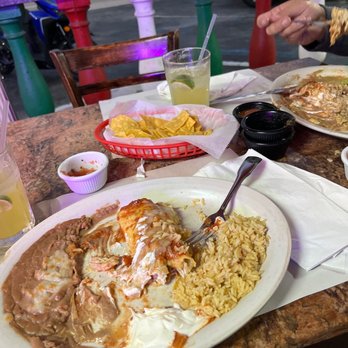 El Paso II - Chicken enchiladas - Mexican Near Me - Hollywood, Florida El Paso II - Chicken enchiladas - Mexican Near Me - Hollywood, Florida