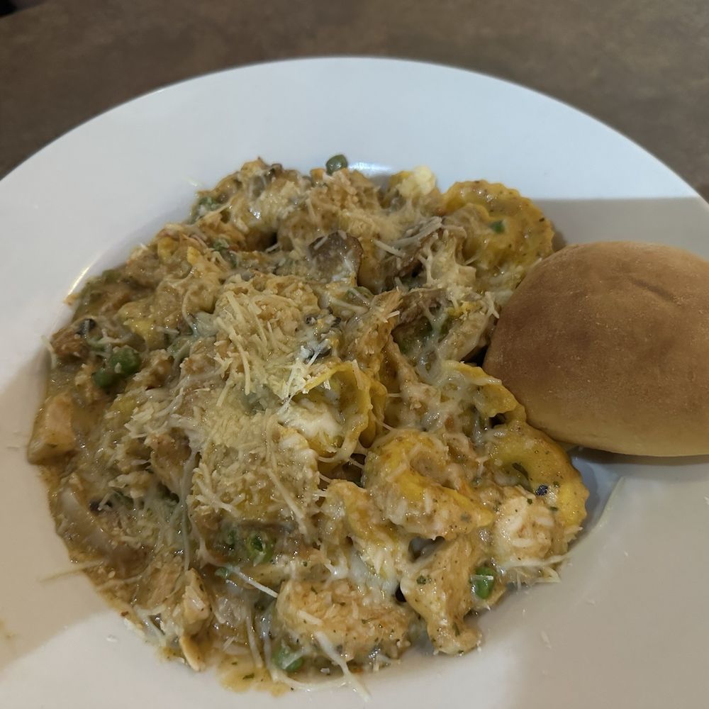 Dawsons On Main - Tri-Color Tortellini with Chicken - American Near Me - Indianapolis, Indiana