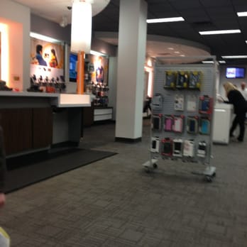 AT&T Store - AT&T Retail Store, HIll Country Galleria, Austin - Mobile Phones Near Me - Bee Cave, Texas