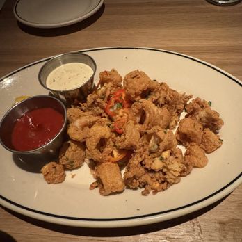 Laurel Grill - Calamari - American Near Me - Culver City, California Laurel Grill - Calamari - American Near Me - Culver City, California