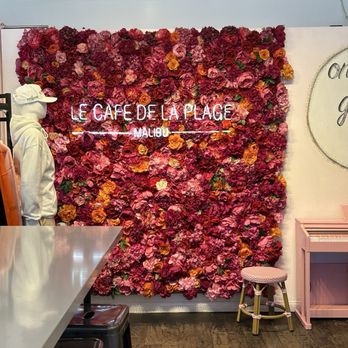Le Cafe De La Plage - Coffee & Tea Near Me - Malibu, California Le Cafe De La Plage - Coffee & Tea Near Me - Malibu, California