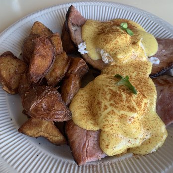 Deja Vu Breakfast Company - Eggs bene. - Breakfast & Brunch Near Me - Chico, California
