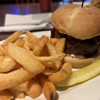 Gordo's Pub & Grill - Burgers Near Me - Norwood, Ohio