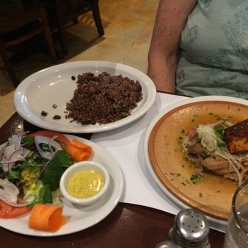Casacuba Restaurant - Cuban Near Me - South Miami, Florida