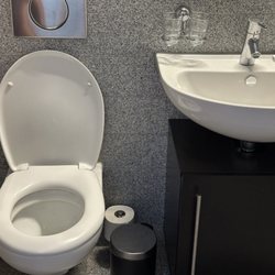 All In One Hotel Inn Lodge - Bathroom