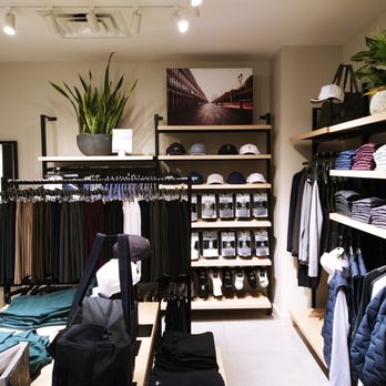 Rhone - Lincoln Park - Accessories Near Me - Chicago, Illinois