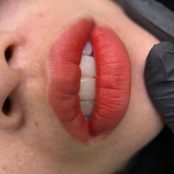 Right After lip blusing