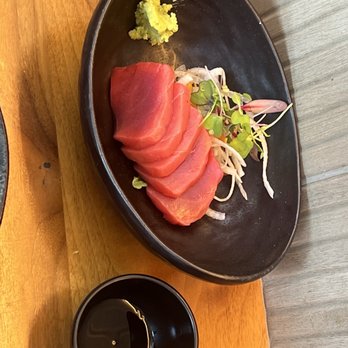 Nomo Domo - Hon Maguro Sashimi (Bluefin Tuna) - Ramen Near Me - San Luis Obispo, California Nomo Domo - Hon Maguro Sashimi (Bluefin Tuna) - Ramen Near Me - San Luis Obispo, California