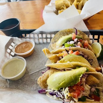 Little Shack - Fish tacos with yummy green sauce - Seafood Near Me - El Paso, Texas Little Shack - Fish tacos with yummy green sauce - Seafood Near Me - El Paso, Texas