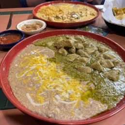 Front Chili Chile Verde. Back Pollo a la Crema Front Chili Chile Verde. Back Pollo a la Crema