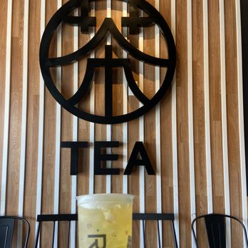 R&B Tea - Lychee Green Tea Aloe Vera - Bubble Tea Near Me - San Diego, California R&B Tea - Lychee Green Tea Aloe Vera - Bubble Tea Near Me - San Diego, California