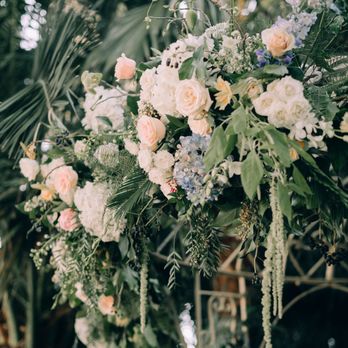 Violette Fleurs - Florists Near Me