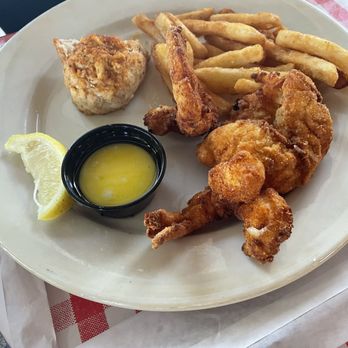 Oyster Creek Inn - Oyster Creek Combo - Seafood Near Me - Leeds Point, New Jersey Oyster Creek Inn - Oyster Creek Combo - Seafood Near Me - Leeds Point, New Jersey