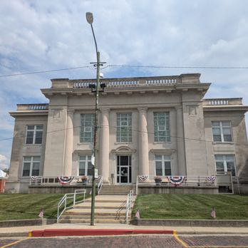 Clay County Courthouse - Clay County Courthouse, Louisville - Courthouses Near Me - Louisville, Illinois Clay County Courthouse - Clay County Courthouse, Louisville - Courthouses Near Me - Louisville, Illinois
