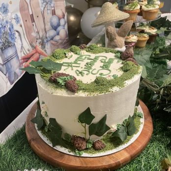 Mim's Bakery - Bakeries Near Me - Chico, California