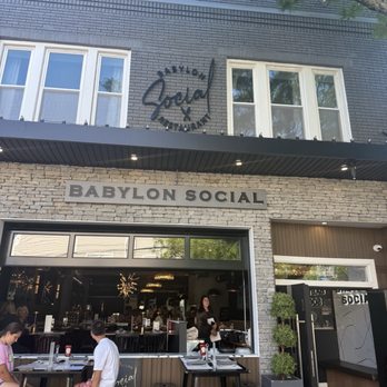 Babylon Social - Outside - Pop-Up Restaurants Near Me - Babylon, New York