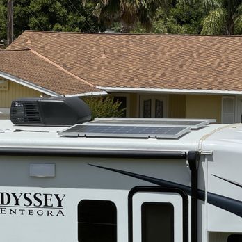 RV Solar Sacramento - 3-200 watt panels - RV Repair Near Me - North Highlands, California RV Solar Sacramento - 3-200 watt panels - RV Repair Near Me - North Highlands, California