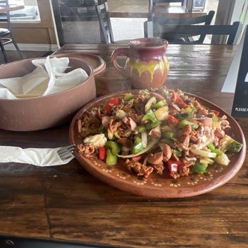 Mi Casa Mexican Food - Alambres w/ café de olla - Mexican Near Me - Tacoma, Washington
