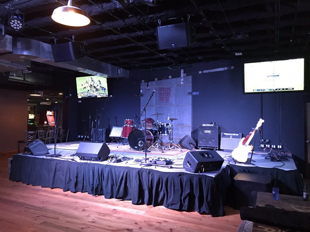 ARLINGTON ALE HOUSE 69 Photos & 95 Reviews 111 W Campbell St