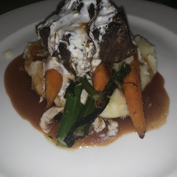 Sbicca Del Mar - Short Rib with Mashed Potatoes, Carrots, and Broccolini - Wine Bars Near Me - Del Mar, California Sbicca Del Mar - Short Rib with Mashed Potatoes, Carrots, and Broccolini - Wine Bars Near Me - Del Mar, California