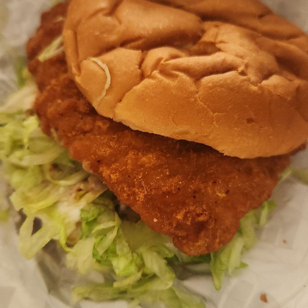 Sheetz - Chicken sandwich - Convenience Stores Near Me - Hendersonville, North Carolina