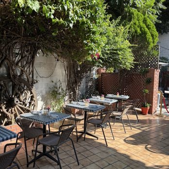 Josephine - Exterior patio - Wine Bars Near Me - Los Angeles, California Josephine - Exterior patio - Wine Bars Near Me - Los Angeles, California