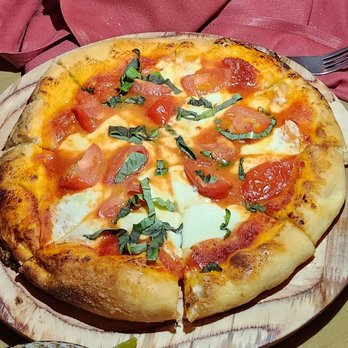 Paisano's Italian - Margherita Pizza.... really good!! - Italian Near Me - Temecula, California Paisano's Italian - Margherita Pizza.... really good!! - Italian Near Me - Temecula, California