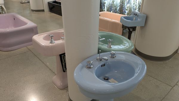 Kohler Design Center by null