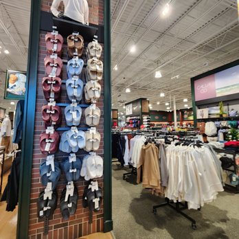 DICK'S Sporting Goods - Outdoor Gear Near Me - Miami, Florida